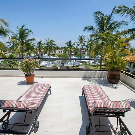 Grand Marina Villas